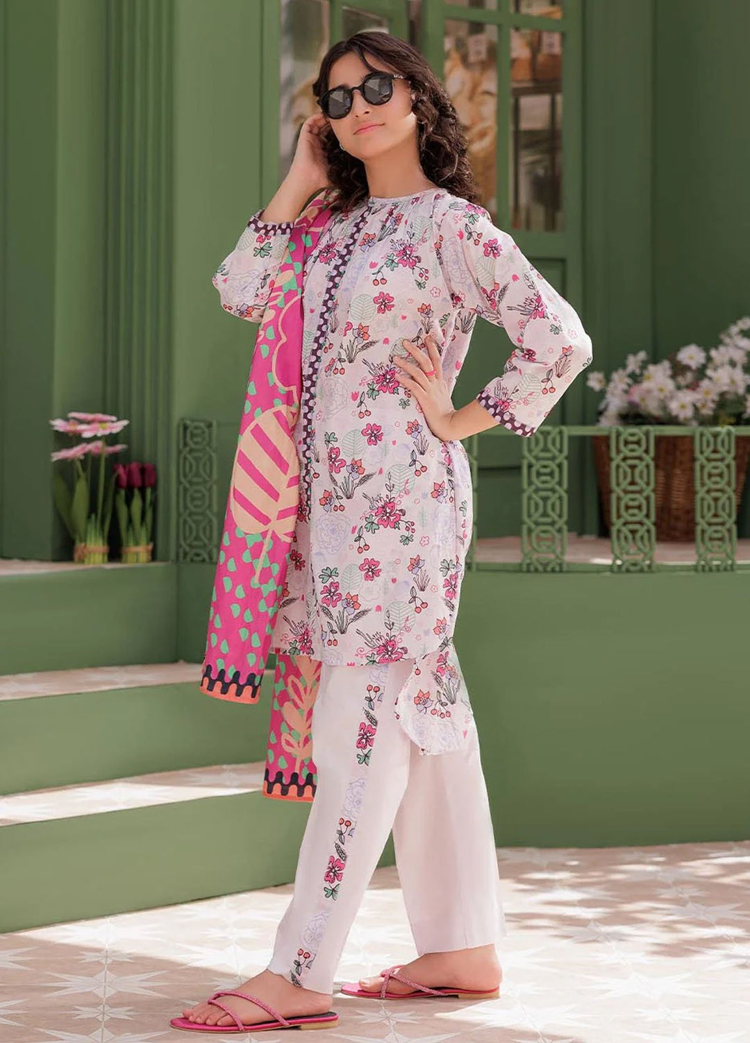 Senorita Pret Embroidered Cotton Lawn 3 Piece Suit GAD-03062