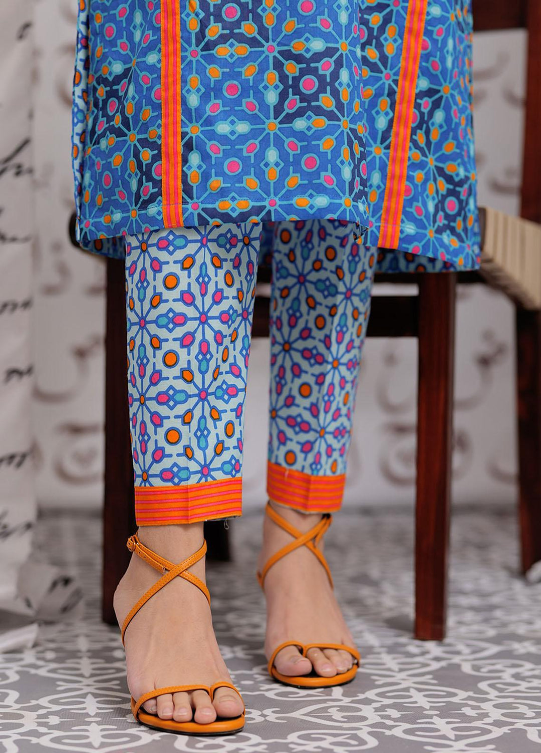 Senorita Casual Pret  Lawn 2 Piece Suit LAC-02164/BLU/MCL