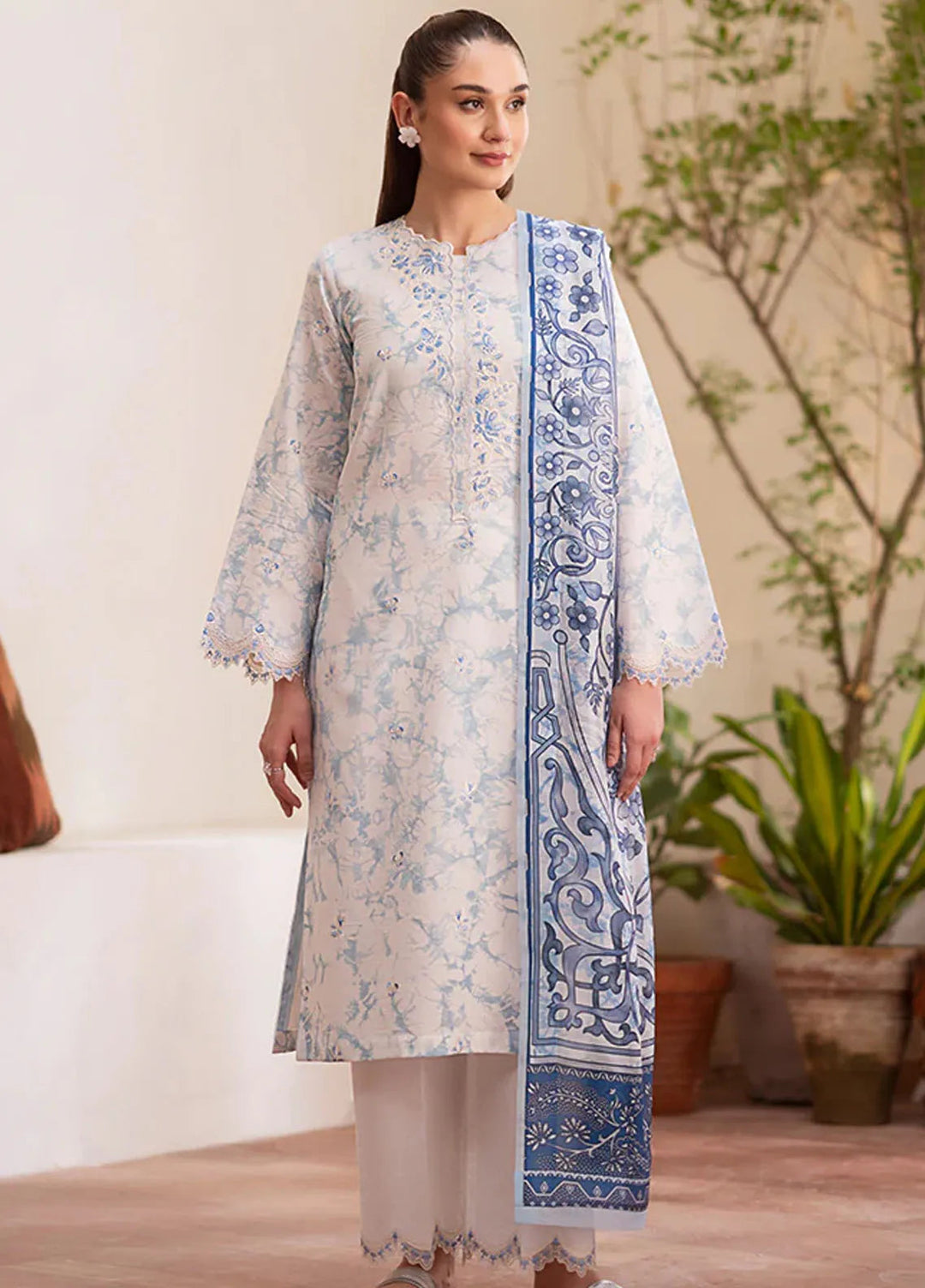 Seran Embroidered Cambric Suit Unstitched 3 Piece SRN24I D-03 - Summer Collection