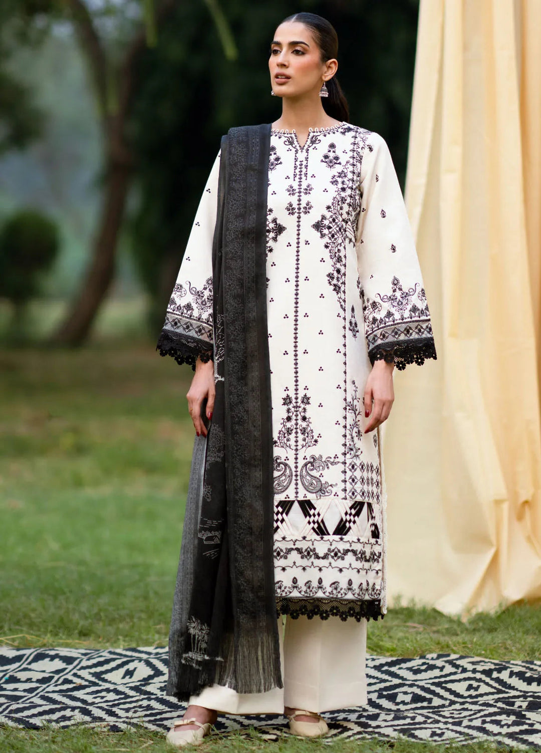 Serenity by Florent Embroidered Khaddar Suit Unstitched 3 Piece FL-05 B - Winter Collection
