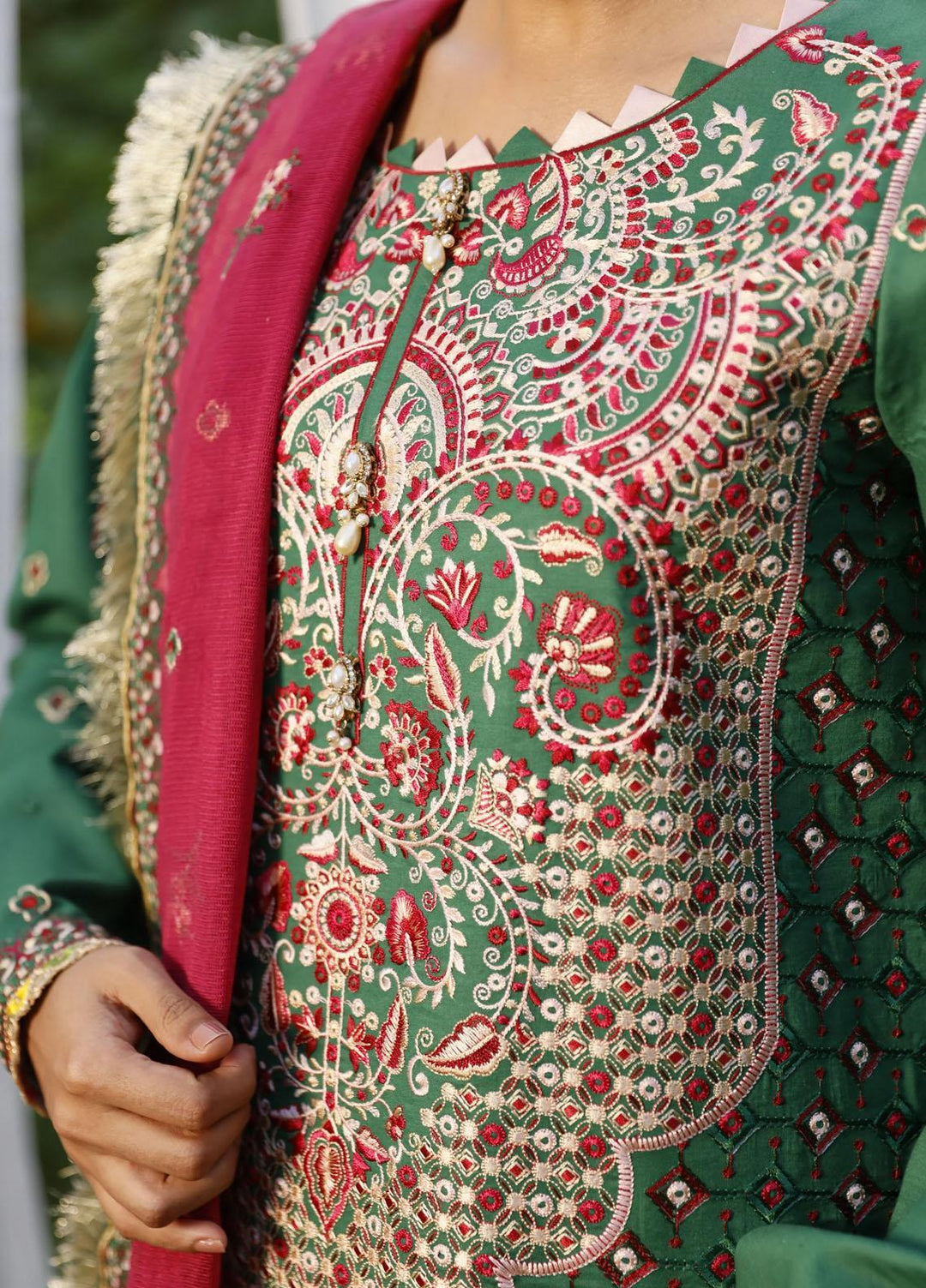 Seroli Embroidered Lawn Suits Unstitched 3 Piece SL23KBK FC-23-U0006 - Festive Collection