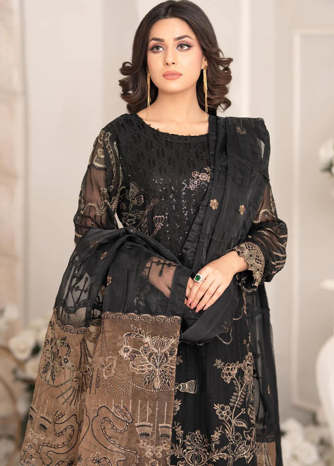 Shaadi Biyaah By Insiya Embroidered Chiffon Suits Unstitched 3 Piece INS23SB-S1 D5 - Wedding Collection