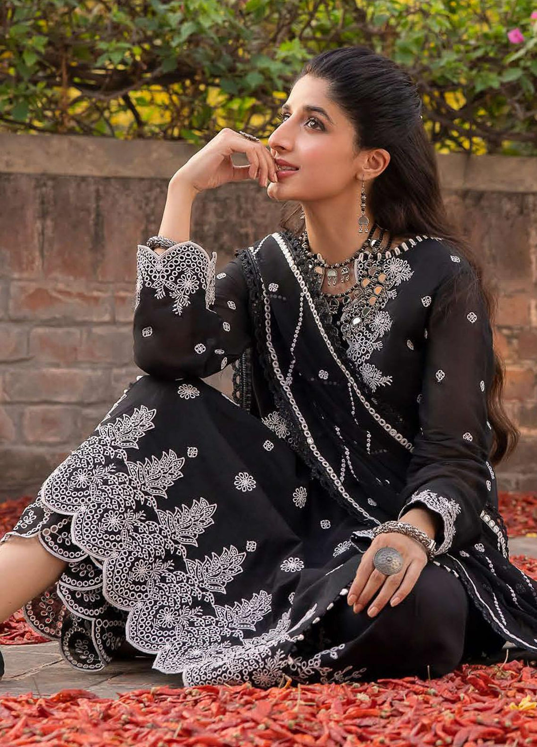 Shadow Work By Asim Jofa Embroidered Lawn Suits Unstitched 3 Piece AJ23SW AJSW-19 - Luxury Festive Collection