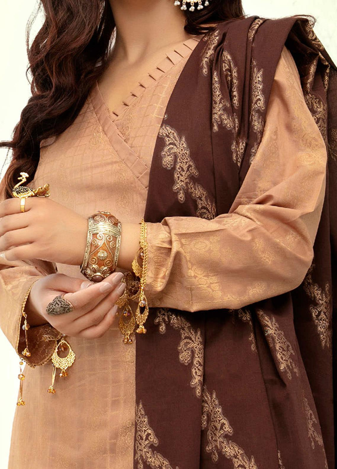 Shahnameh by Riaz Arts Banarsi Lawn Suits Unstitched 3 Piece RA21SB D-21 - Summer Collection