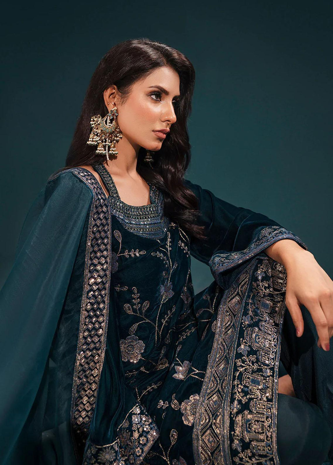 Aroush By Shanyera Embroidered Velvet Suits Unstitched 3 Piece SHN22AV Green Metallic - Winter Collection