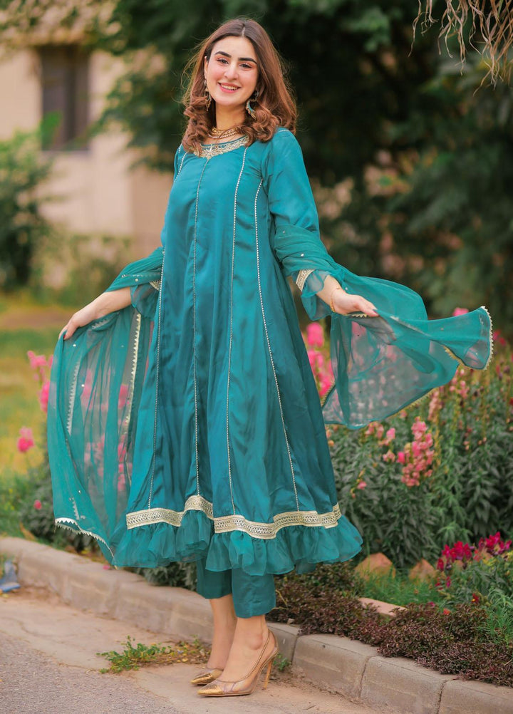 Sidra Mumtaz Luxury Pret Embroidered Cotton Silk 3 Piece Suit SERENE