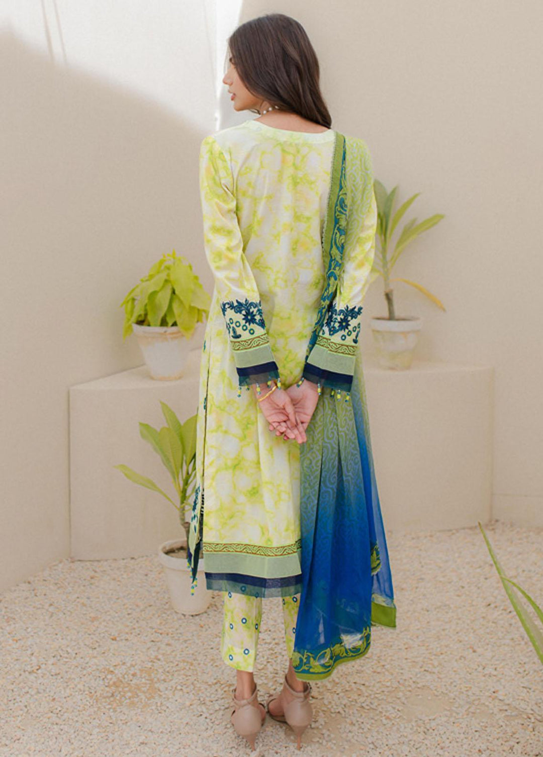 Sunshine Bloom By Al Zohaib Embroidered Cambric Suits Unstitched 3 Piece AZ23PK 10 - Winter Collection