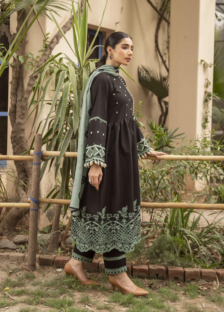 Surmai Pret  Lawn 3 Piece SULP-07 ZEBA