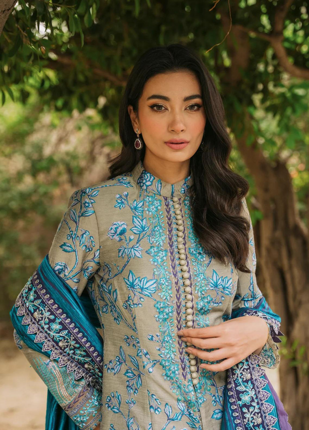 Sable Vogue Embroidered Jacquard Suits Unstitched 3 Piece SV23WU SWC-02-23 - Winter Collection