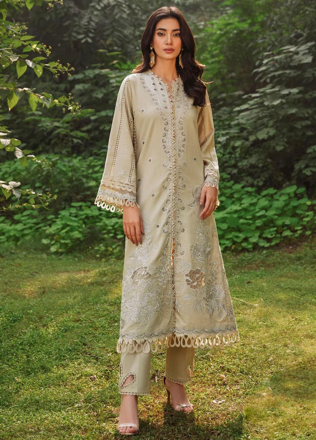 Sable Vogue Embroidered Dobby Suits Unstitched 3 Piece SV23WU SWC-03-23 - Winter Collection