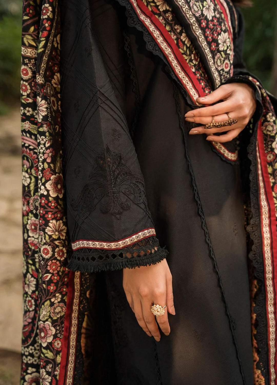 Sable Vogue Embroidered Dobby Suits Unstitched 3 Piece SV23WU SWC-07-23 - Winter Collection
