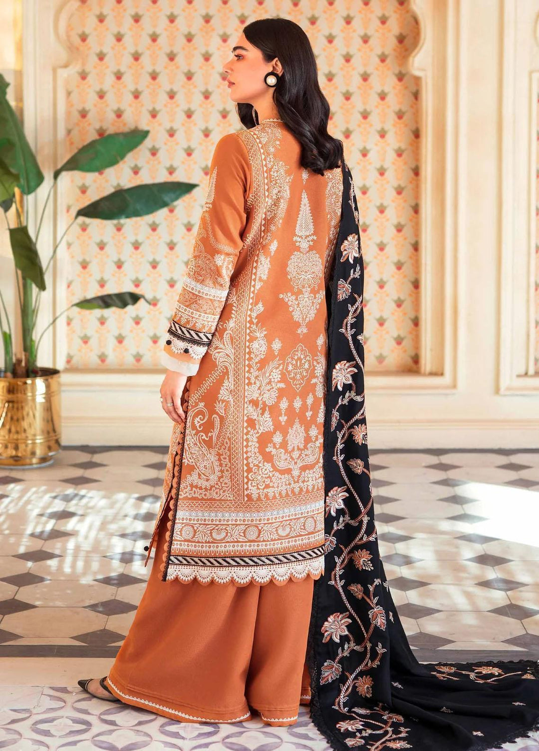 Taabeer By Seran Embroidered Karandi Suits Unstitched 3 Piece SRN23T Qurbat - Luxury Collection