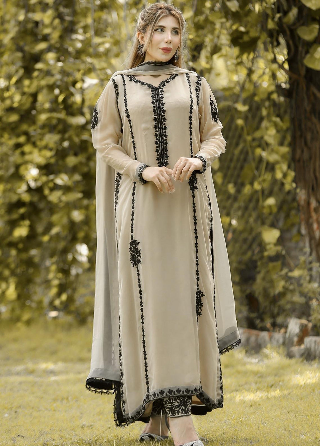 Manaal Arfeen Pret Embroidered  3 Piece Suit Beige Ari