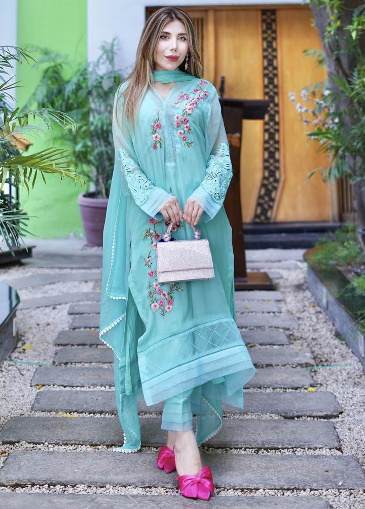 Manaal Arfeen Pret Embroidered  3 Piece Suit Floral Dream