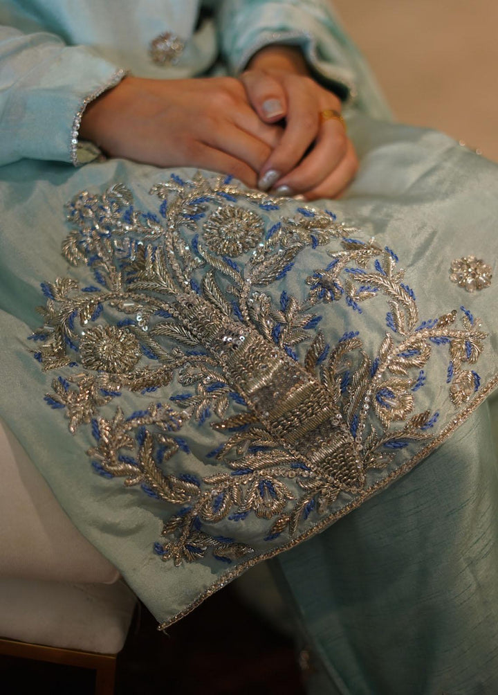 Manaal Arfeen Pret Embroidered  3 Piece Suit Traditional Blue