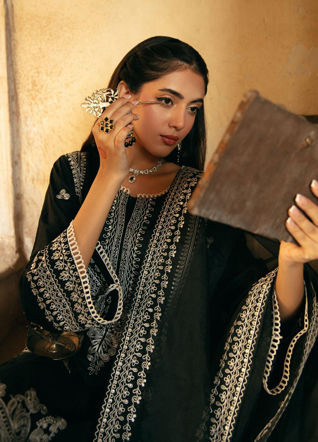Shanyera Ready to Wear Embroidered Lawn 3 Piece Suit SHN22TB C6- Mohaar
