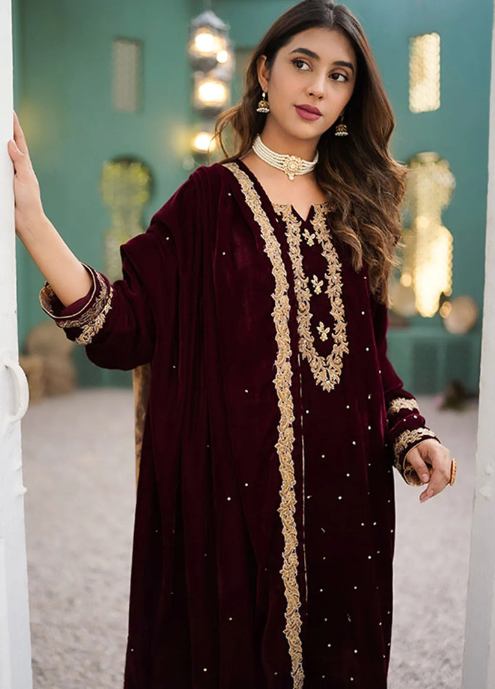 Tassawur Pret Embroidered Velvet 3 Piece Suit Chandni