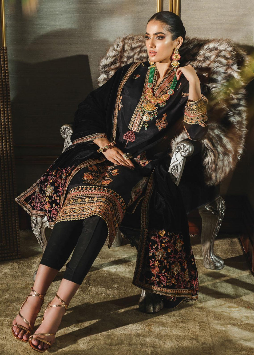 Tehwaar By Rang Rasiya Embroidered Raw Silk Suits Unstitched 3 Piece RR22T D-03 Roshan Aara - Luxury Collection
