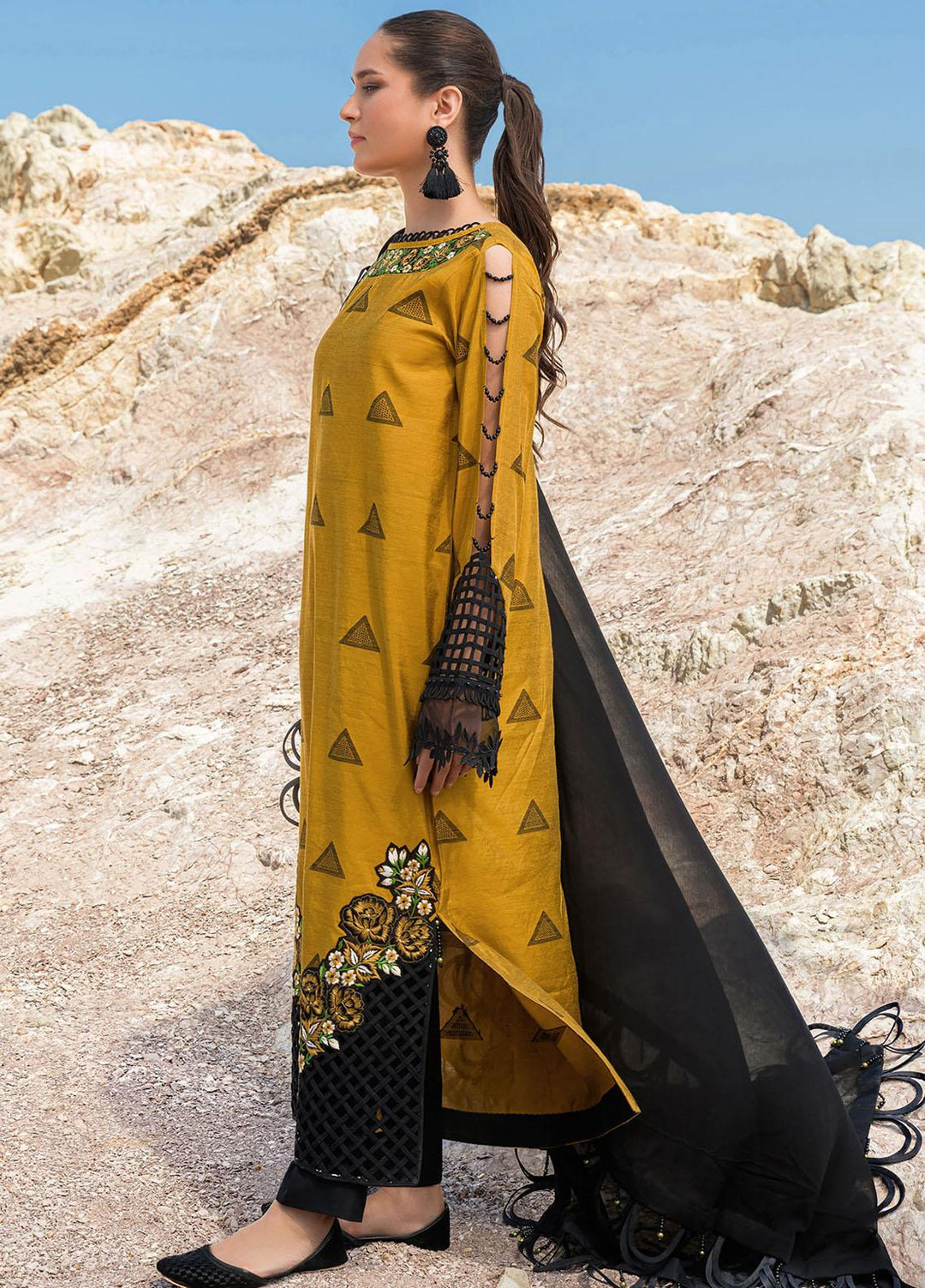 The Woven Palace Embroidered Jacquard Suits Unstitched 2 Piece TWP22ZM WJE22UN-MU004 RUNE - Luxury Collection