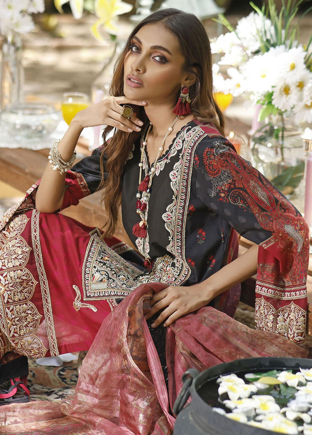 Threads & Motifs Embroidered Lawn Suits Unstitched 3 Piece THM22UL 7295 - Luxury Summer Collection