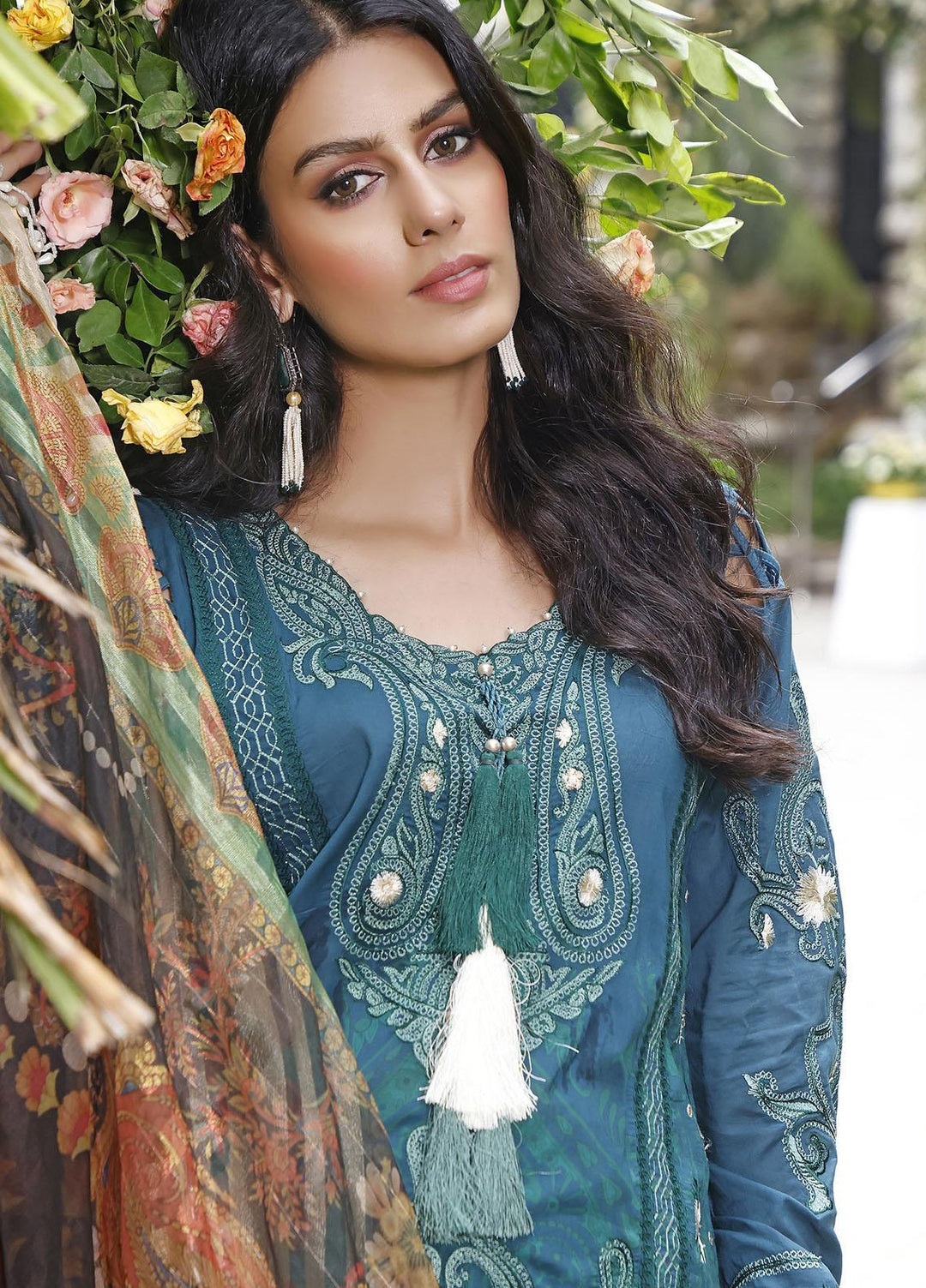 Threads & Motifs Embroidered Lawn Suits Unstitched 3 Piece THM22UL 7366 - Luxury Summer Collection