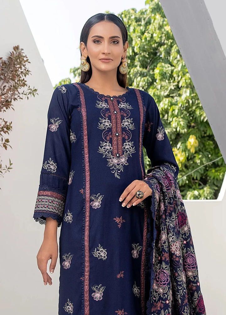 Threads And Weaves Embroidered Dhanak Suit Unstitched 3 Piece D23103 - Winter Collection
