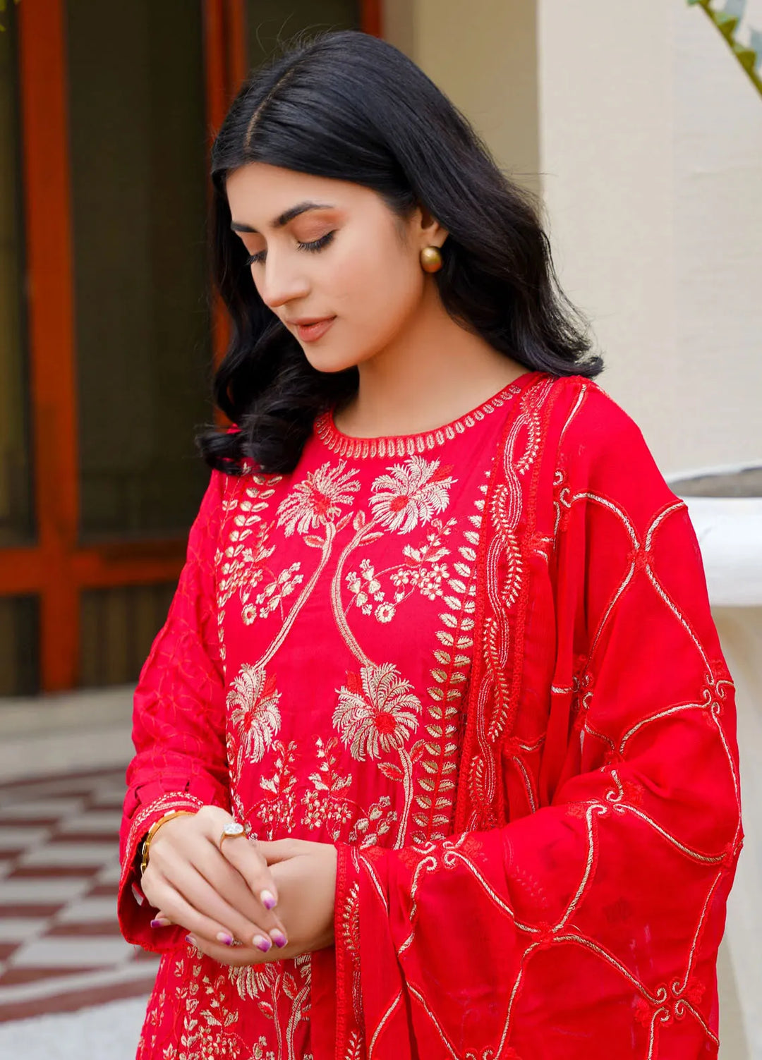 Threads And Weaves Embroidered Karandi Suit Unstitched 3 Piece KR24108 - Festive Collection