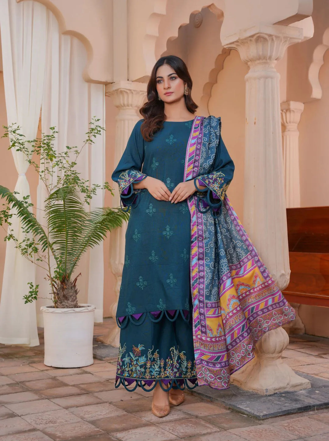Threads And Weaves Pret Embroidered Karandi 3 Piece Suit D-05