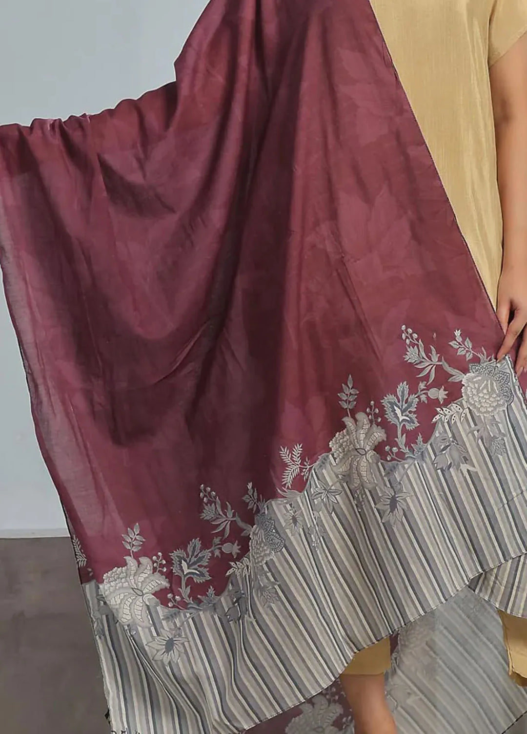 TNG Printed Asaan Lawn Odhni
