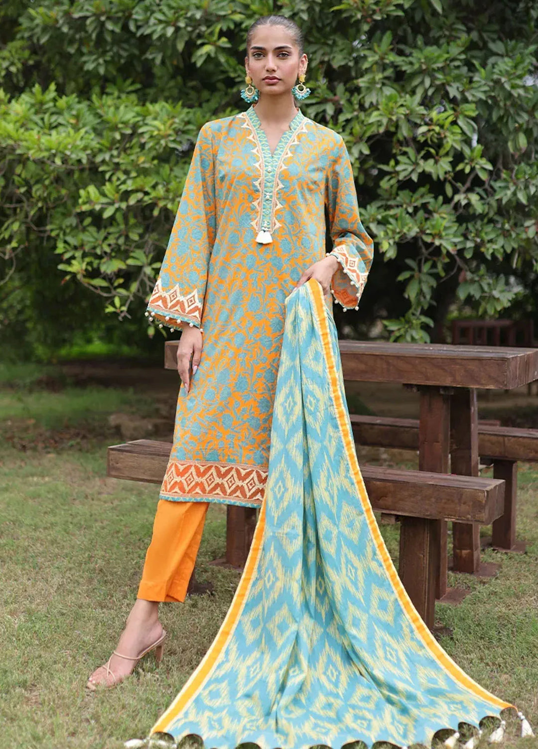 Unza by Salitex Embroidered Cambric Suits Unstitched 3 Piece WUS3BS24IZ012UT - Fall Collection
