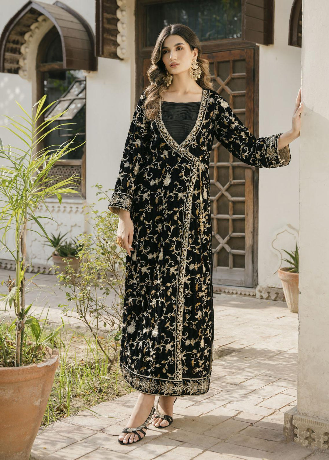 Naayas Pret Embroidered Velvet 2 Piece Suit Amber