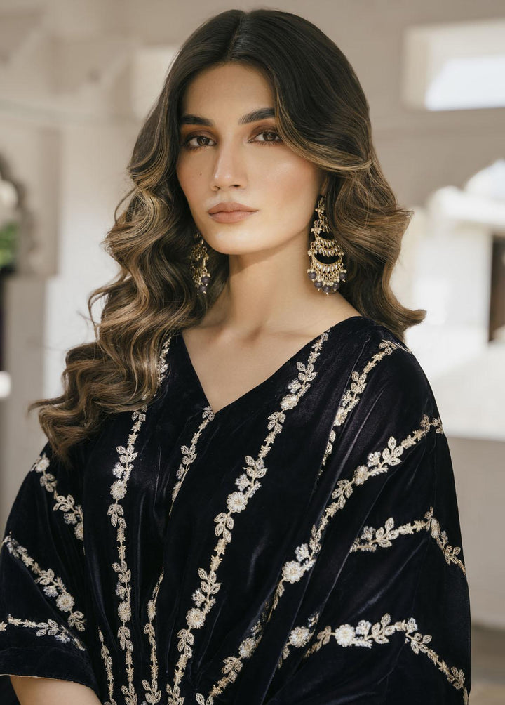 Naayas Pret Embroidered Velvet Kaftan Nova