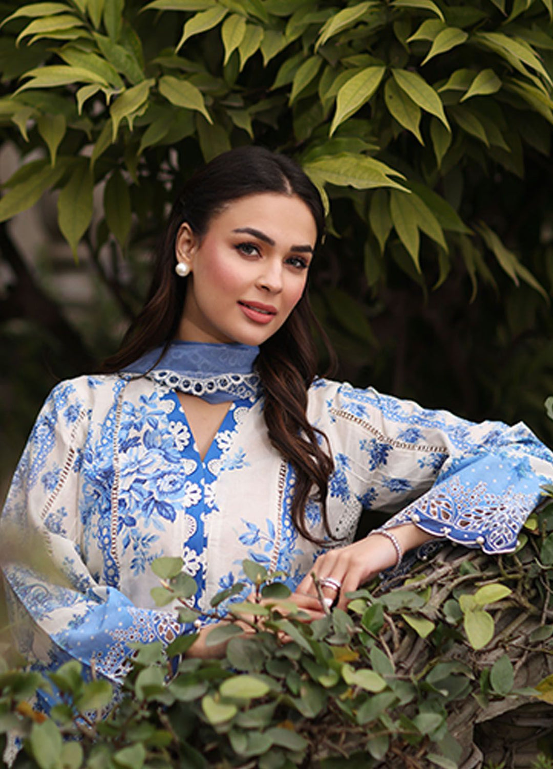 Vintage Flora By Manara Embroidered Lawn Suit Unstitched 3 Piece MNA24V Porcelain SS-04 - Summer Collection