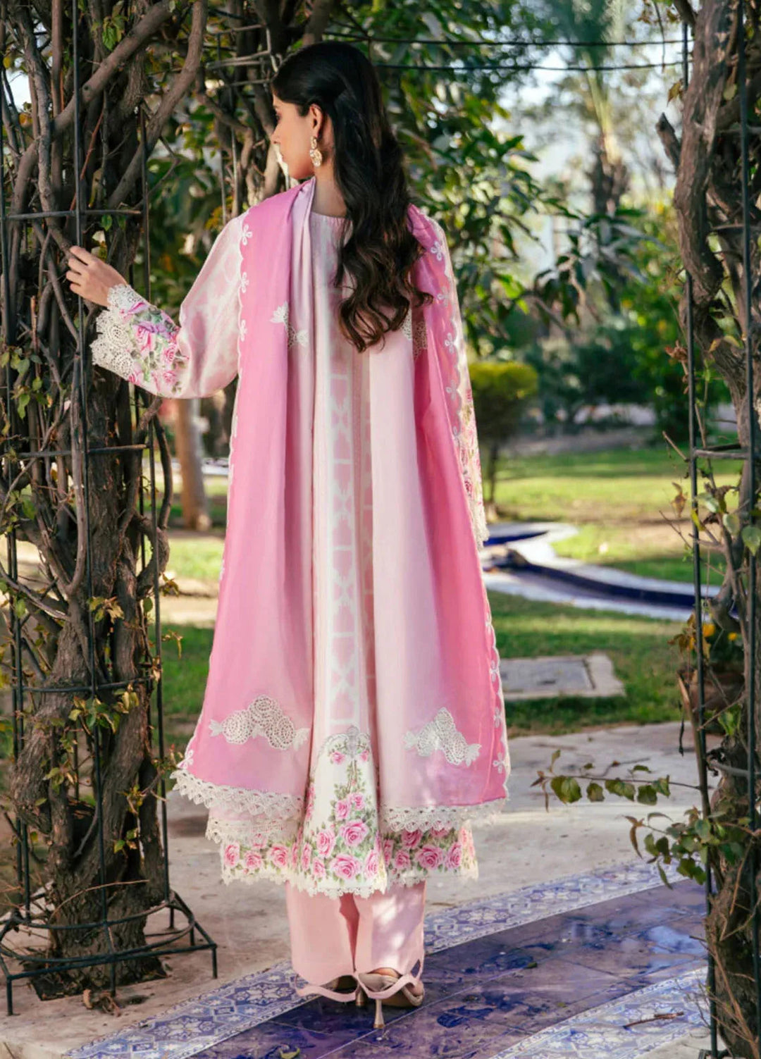 Vintage Flora by Manara Embroidered Lawn Suits Unstitched 3 Piece MNA25VS VF-09 Rozinay - Summer Collection