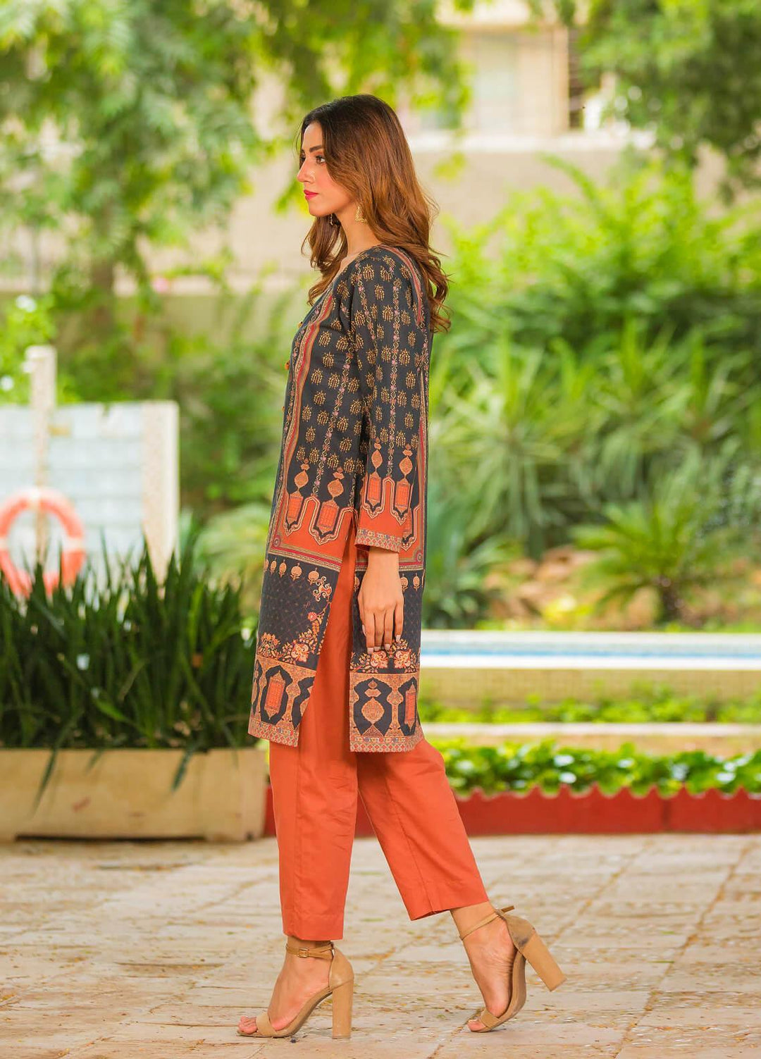 Waniya Pret Printed Lawn 2 Piece Suit PK-213A DUSKY RUST