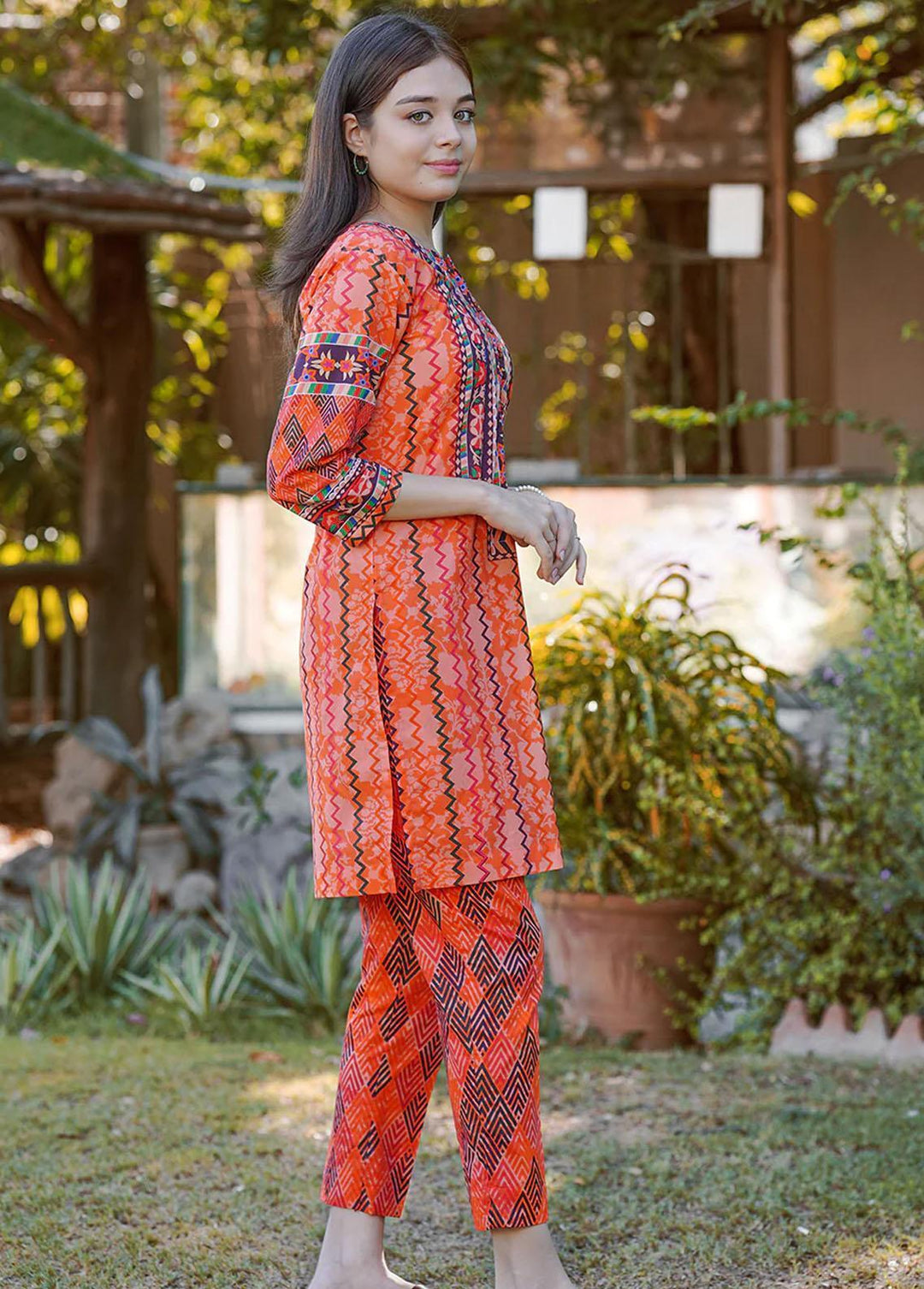 Waniya Pret Printed Lawn 2 Piece WN23RW WKA20-93 NISA