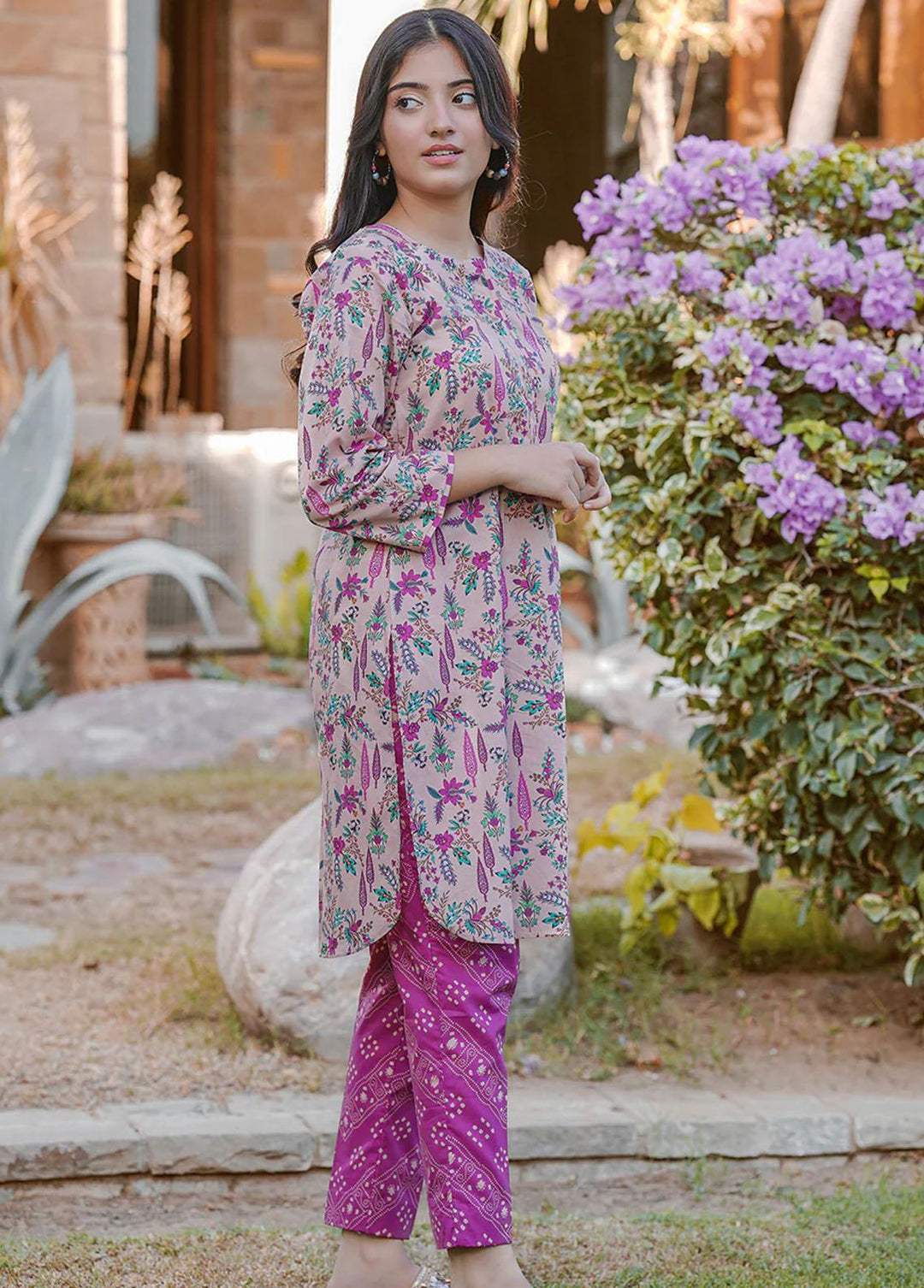 Waniya Pret Printed Lawn 2 Piece WN23RW WKA20-95 JARDIN