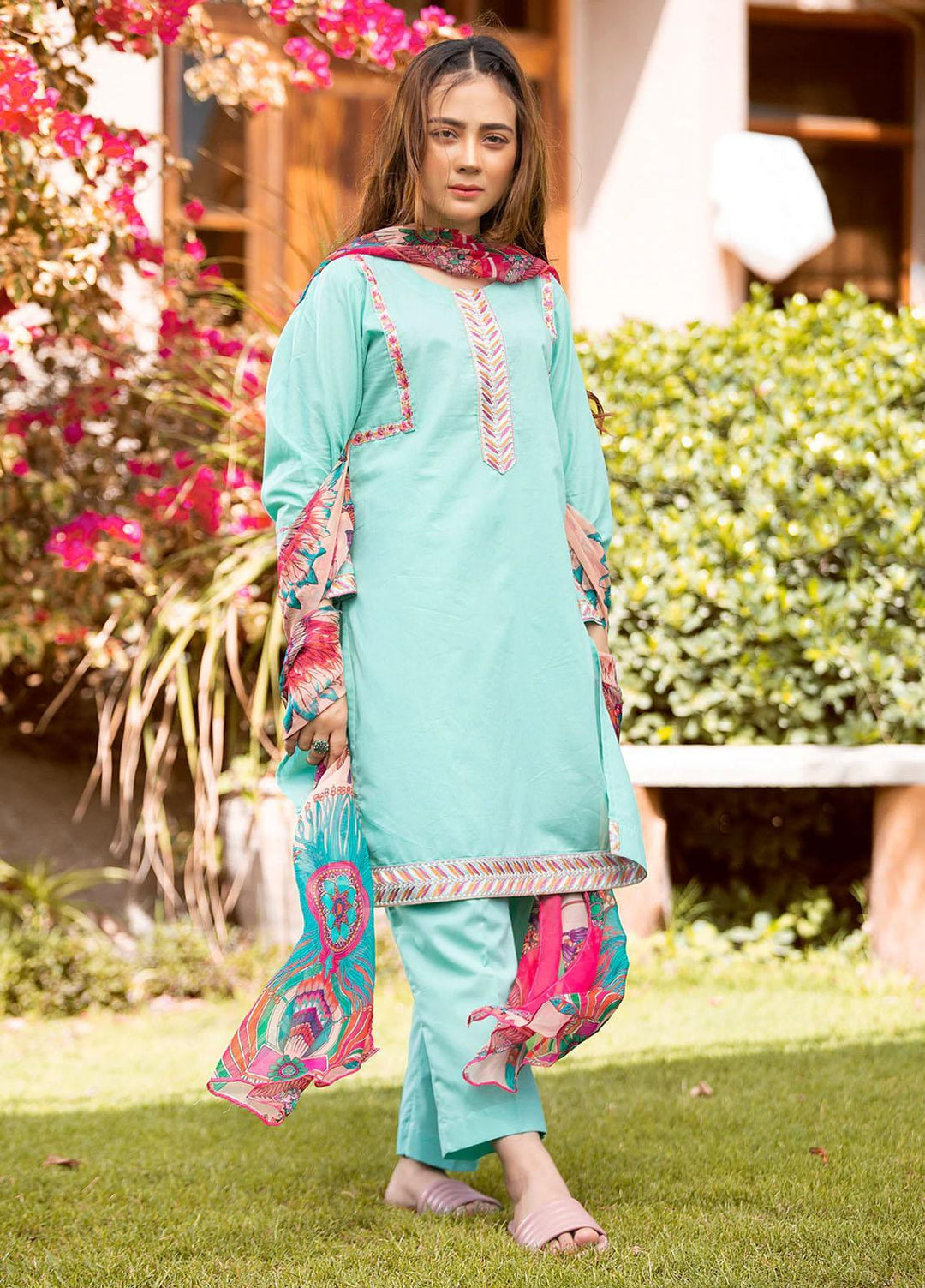 Waniya Lawn Embroidered Girls 3 Piece Suit -  MEHR WKE-02