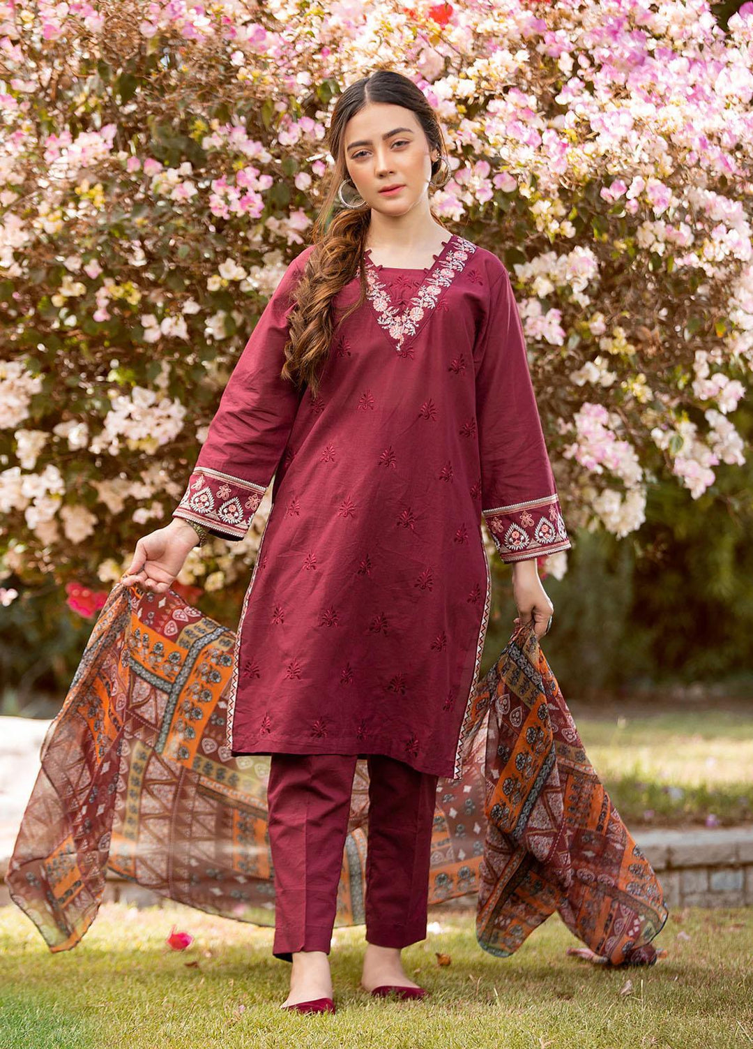 Waniya Lawn Embroidered 3 Piece Suit for Girls -  RAYA WKE-03