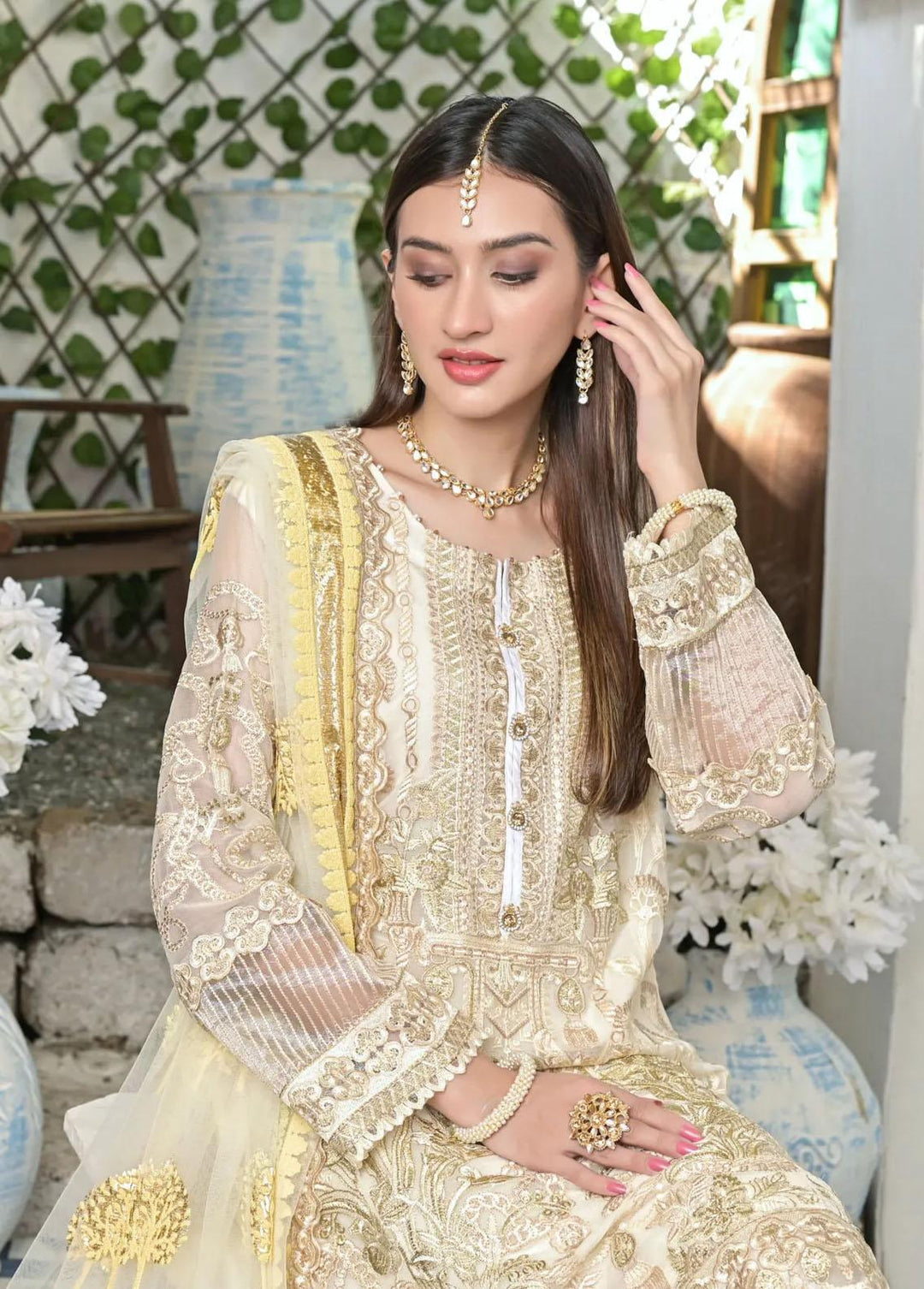 Luminous White By Zainab Fazlani Embroidered Chiffon Suits Unstitched 3 Piece ZFL22L Amira - Luxury Collection