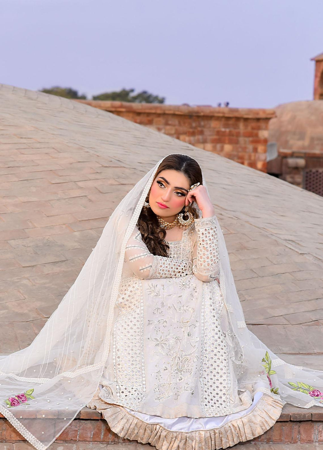 Zara Zubair Luxury Pret  Chikankari 3 Piece Dress ZZ22AIP Shabnam