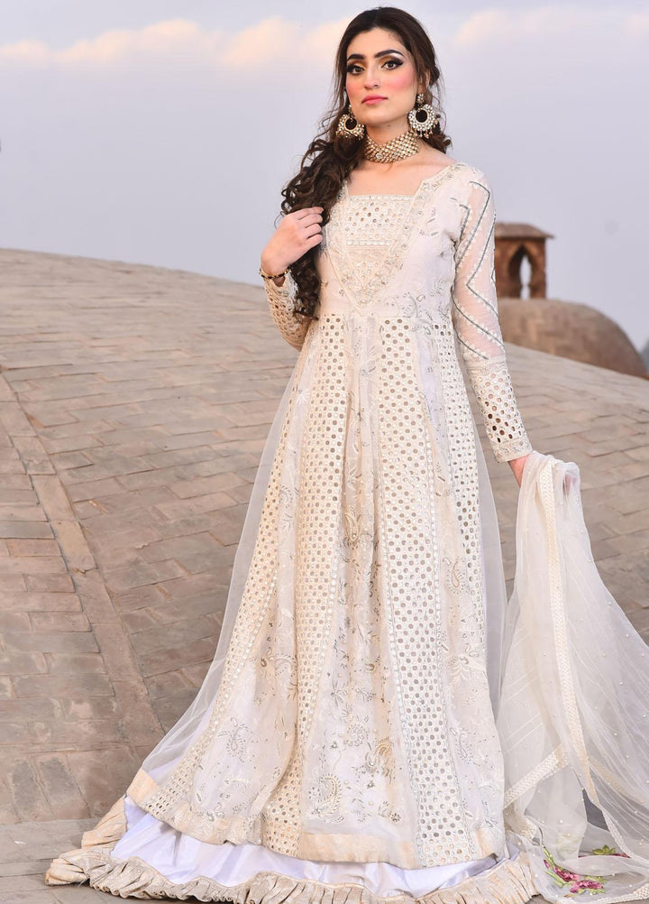 Zara Zubair Luxury Pret  Chikankari 3 Piece Dress ZZ22AIP Shabnam