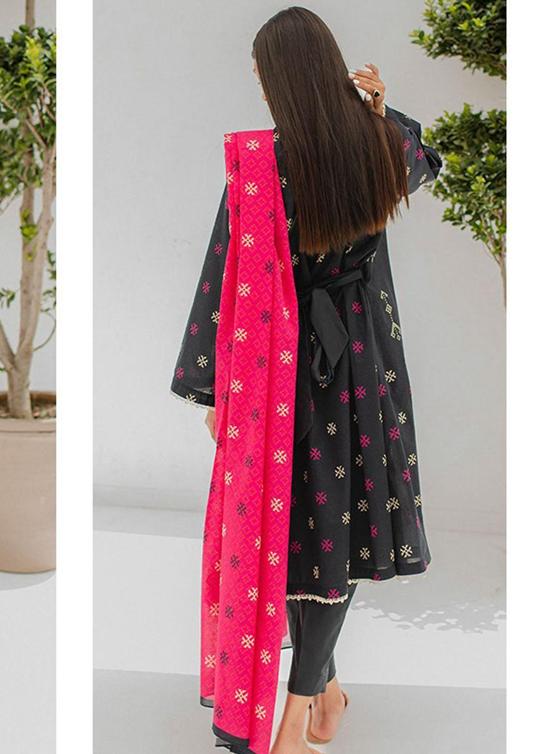 Zellbury Printed Lawn Suits Unstitched 3 Piece ZB23L-V4 WUS23X30304 - Summer Collection