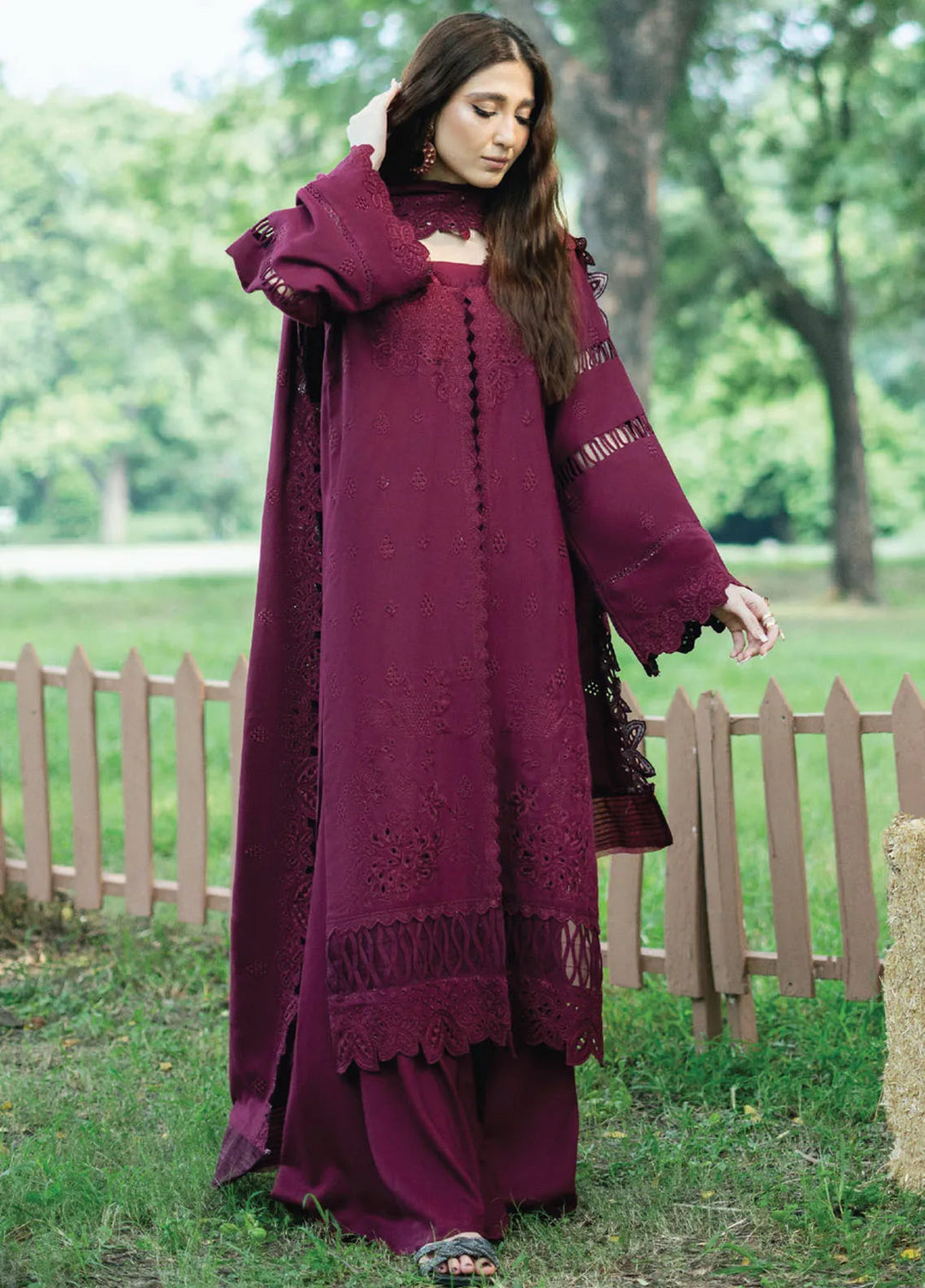 Humdum Winter Zephyr By Humdum Embroidered Wool Suit Unstitched 3 Piece HD24Z D-01 ...