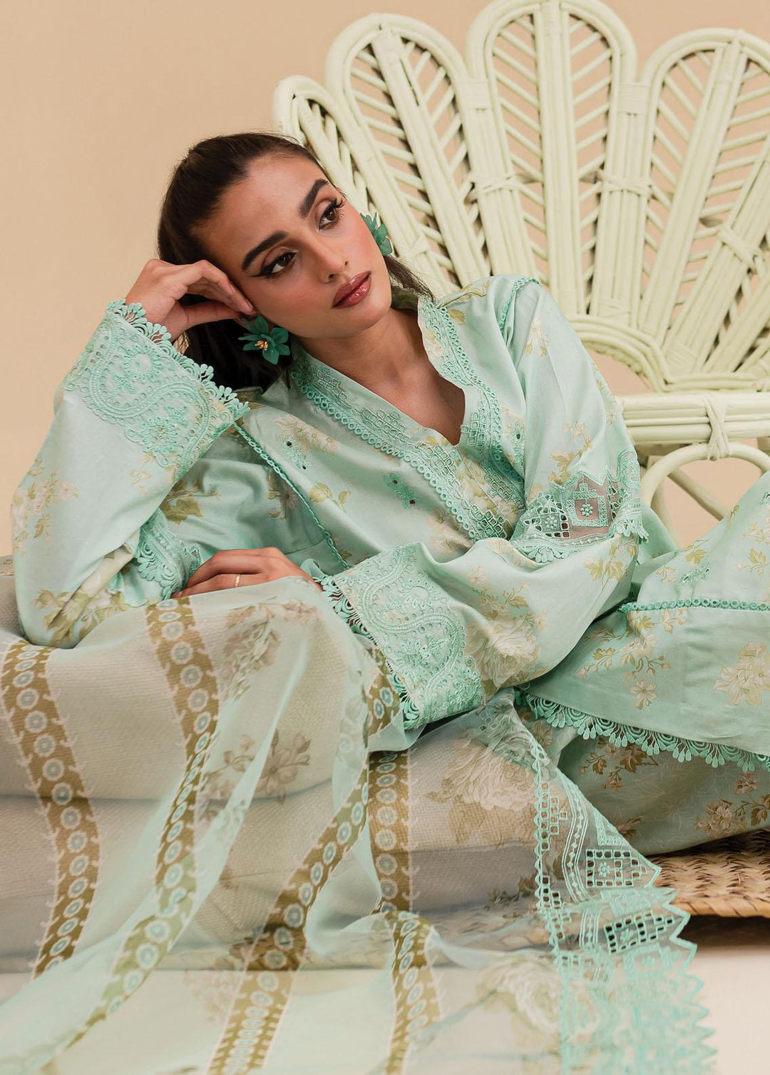 Zoya & Fatima Embroidered Lawn Suits Unstitched 3 Piece ZOF23SB ZF2-540 - Summer Collection