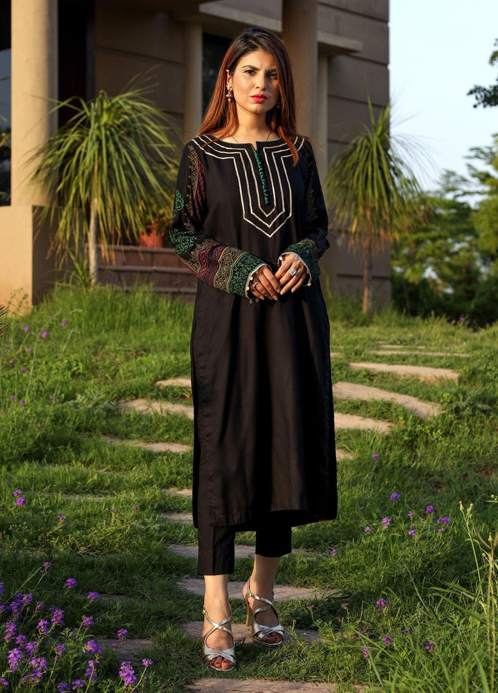 Hina Hassan Studio Luxury Pret  Linen  2 Piece Suit HH22ZR Calista W02T0722