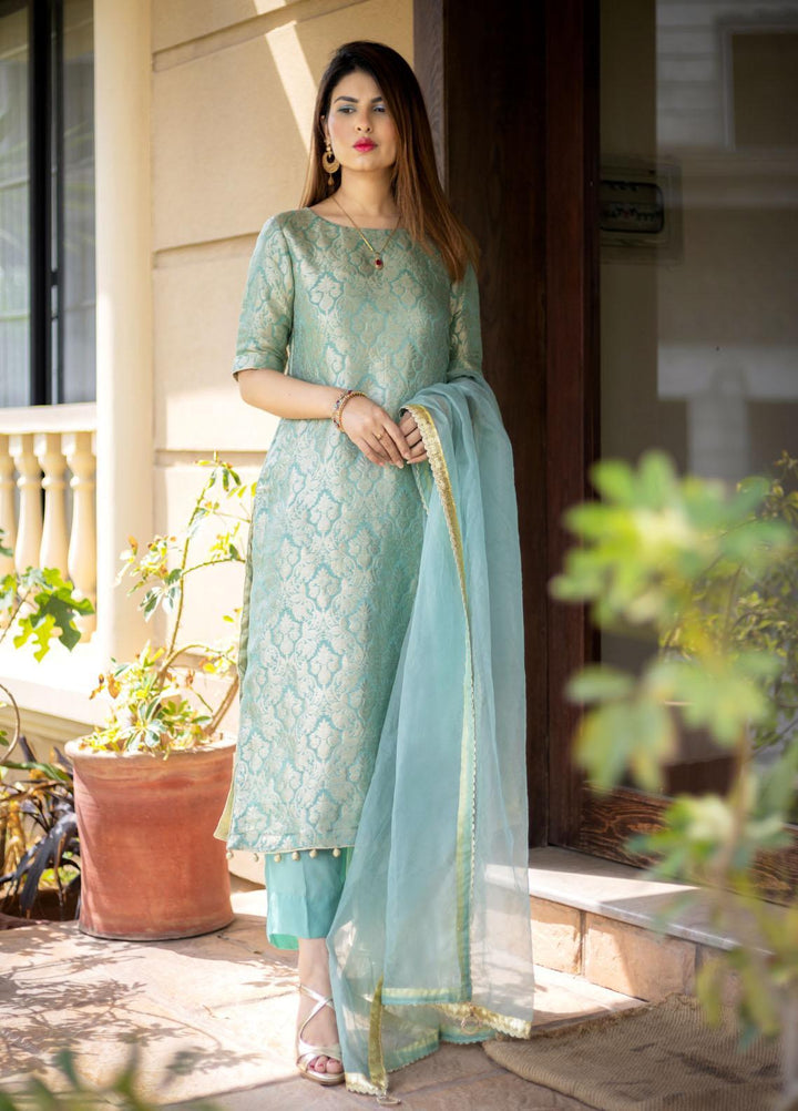 Hina Hassan Studio Luxury Pret  Banarsi 3 Piece Suit HH22ZR Fairuza W03F0722