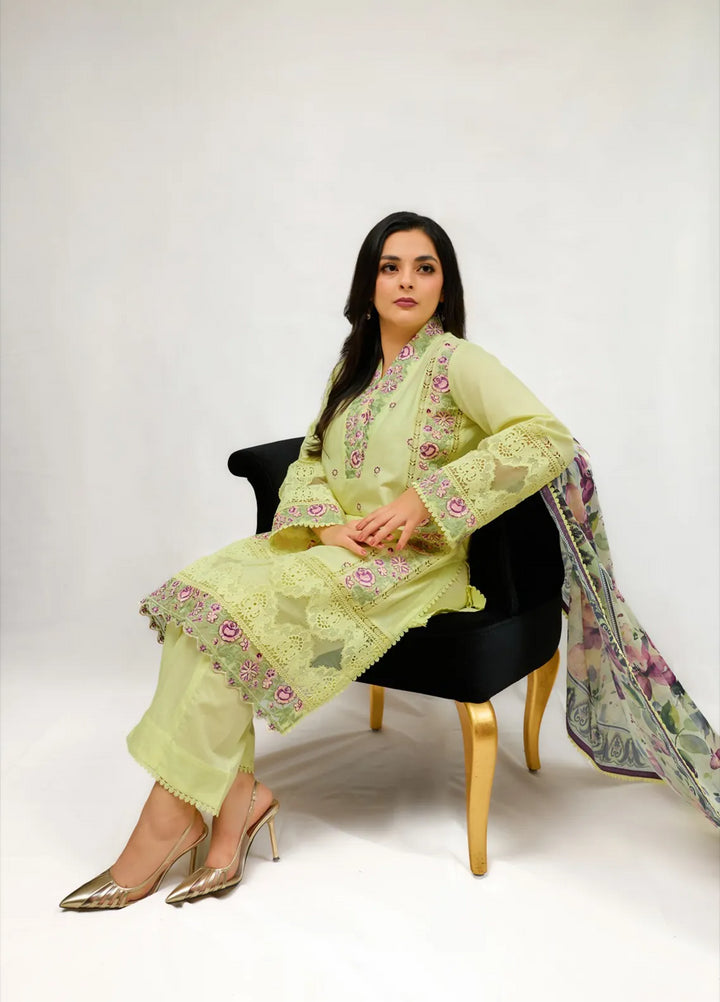 Zyna Embroidered Cambric Suits Unstitched 3 Piece D17-Siena - Summer Collection